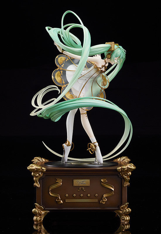 Hatsune Miku Symphony 5th Anniversary Version Pre-Order