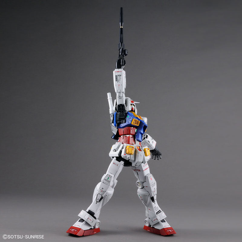 Bandai Gundam PG Unleashed 1/60 RX-78-2 Gundam