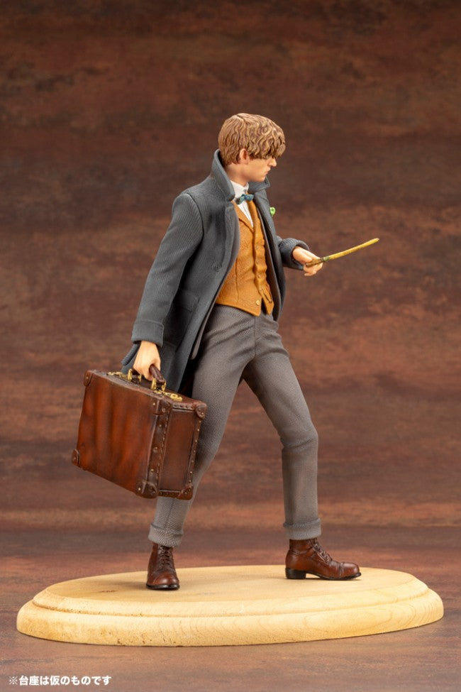 Kotobukiya Fantastic Beasts Newt Scamander