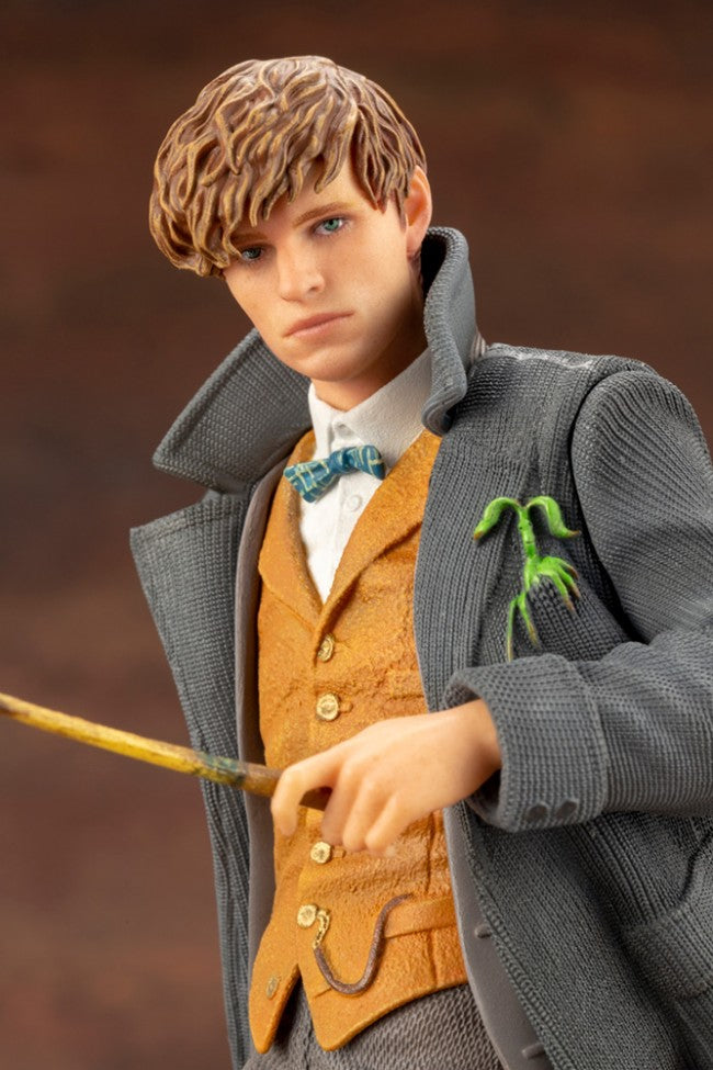 Kotobukiya Fantastic Beasts Newt Scamander