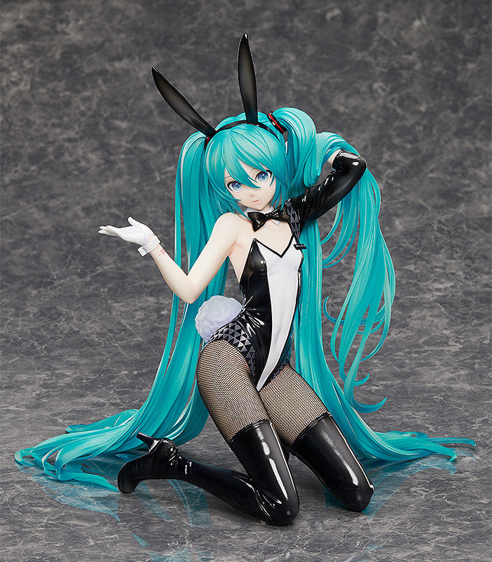 [Pre-Order] GSC Hatsune Miku Bunny Version Art by SanMuYYB 1/4 Scale (re-run) Secondary image