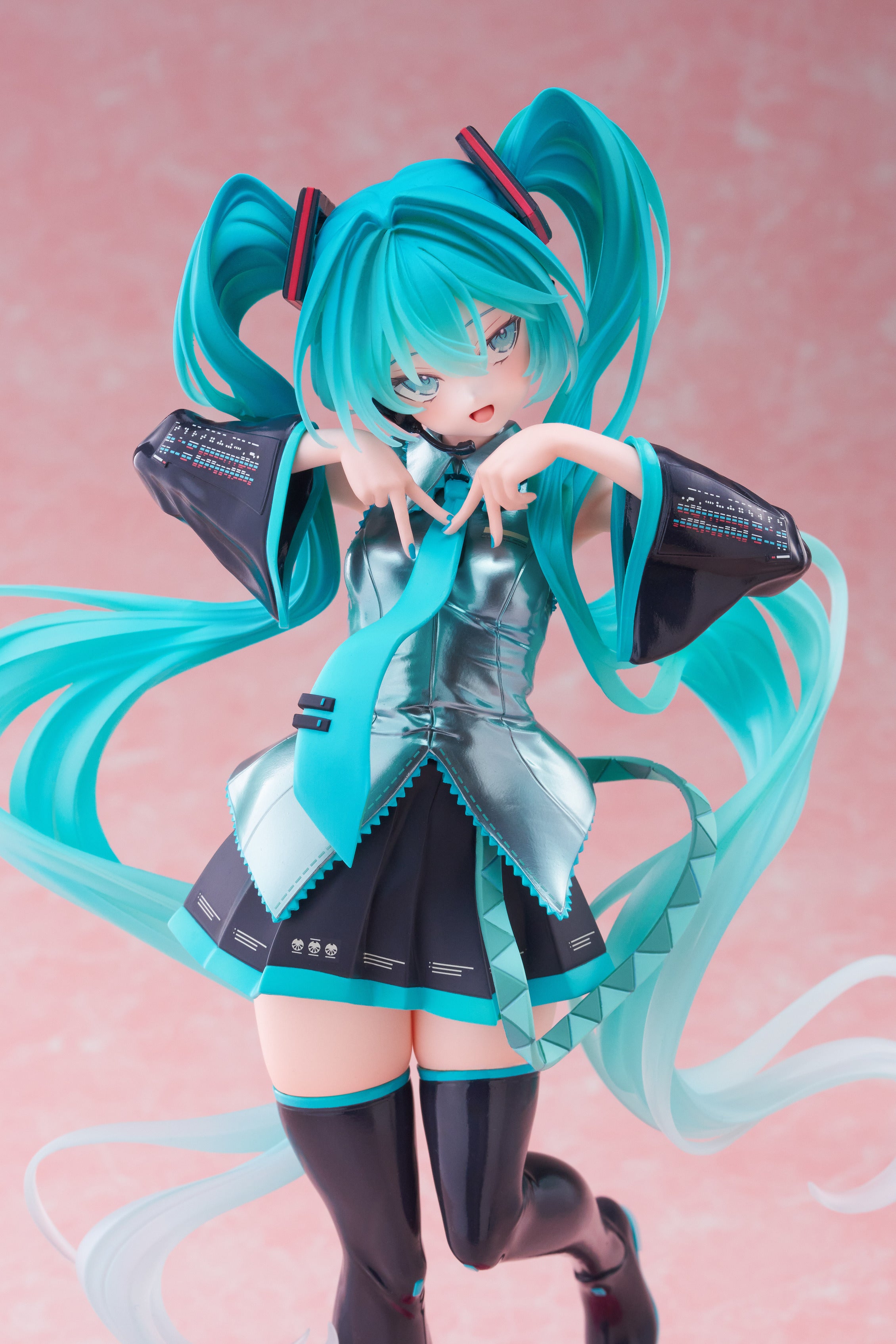 TAITO Hatsune Miku T-Most Figure