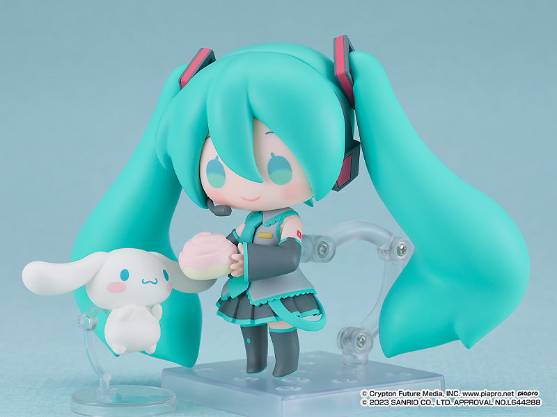 Nendoroid Hatsune Miku X Cinnamoroll Collaboration Version