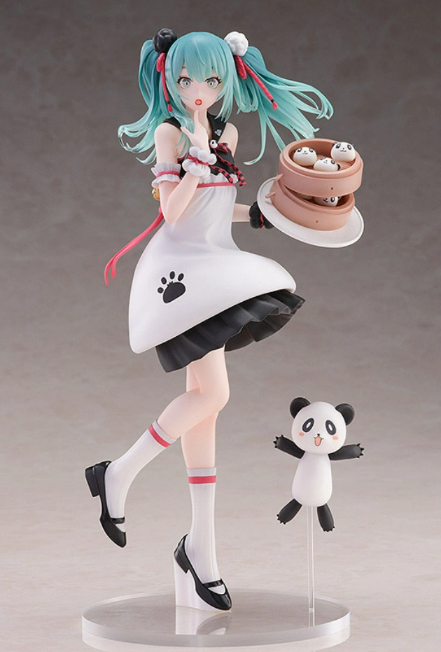 SEGA Hatsune Miku Panda Bun Figure Main image