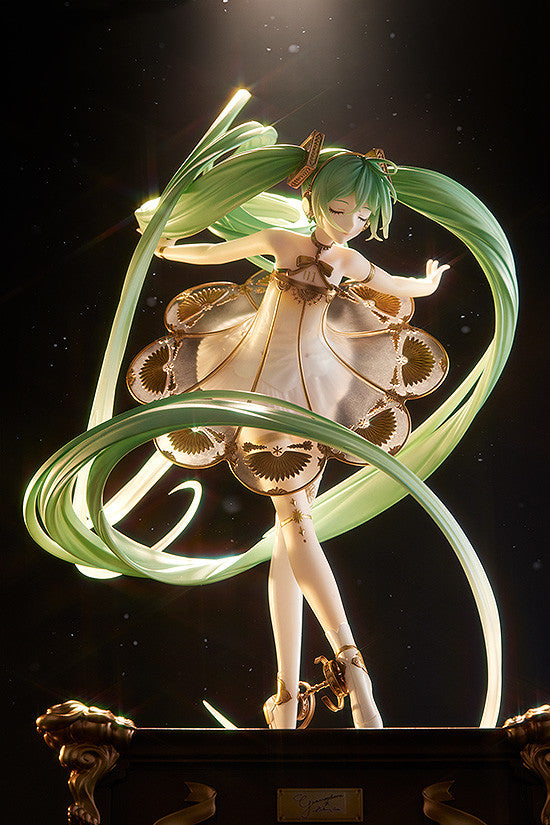 Hatsune Miku Symphony 5th Anniversary Version Secondary image