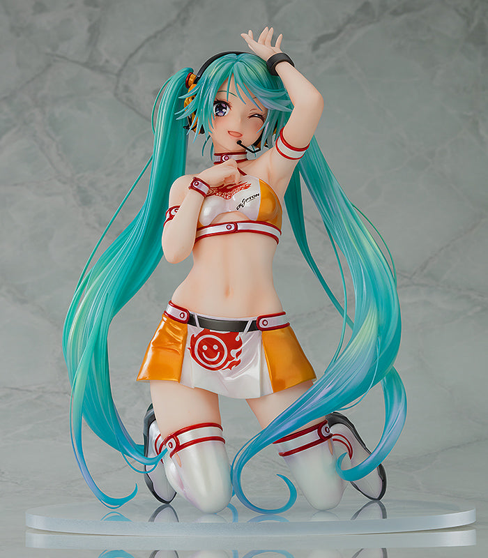 MaxFactory Racing Miku 2010 Version Art by Kentaro Yabuki Secondary image