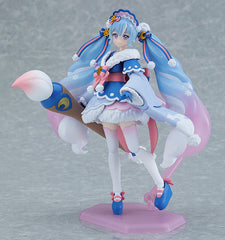 Figma Snow Miku Serene Winter Version