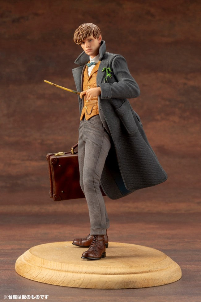 Kotobukiya Fantastic Beasts Newt Scamander Main image